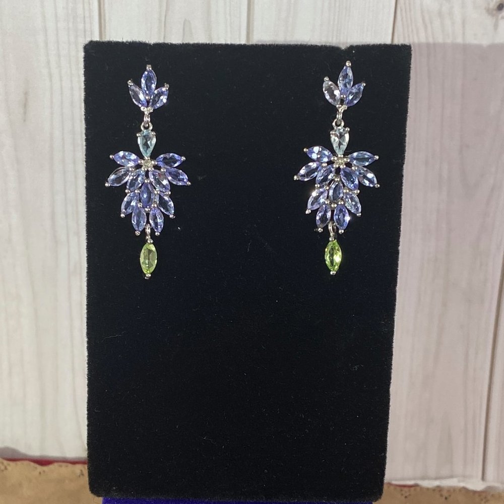 Exquisite Earrings in Top Natural Blue Violet Tanzanite Marquise Flowers
